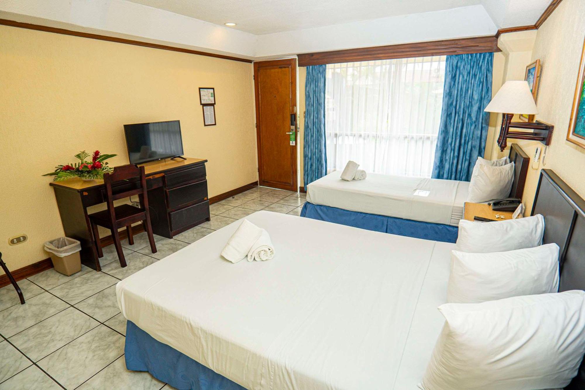 Best Western Hotel & Casino Kamuk Мануэль-Антонио Экстерьер фото